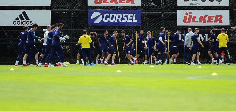 Fenerbahçeli futbolcudan ayrılık itirafı! Gitmek istediği takımı açıkladı