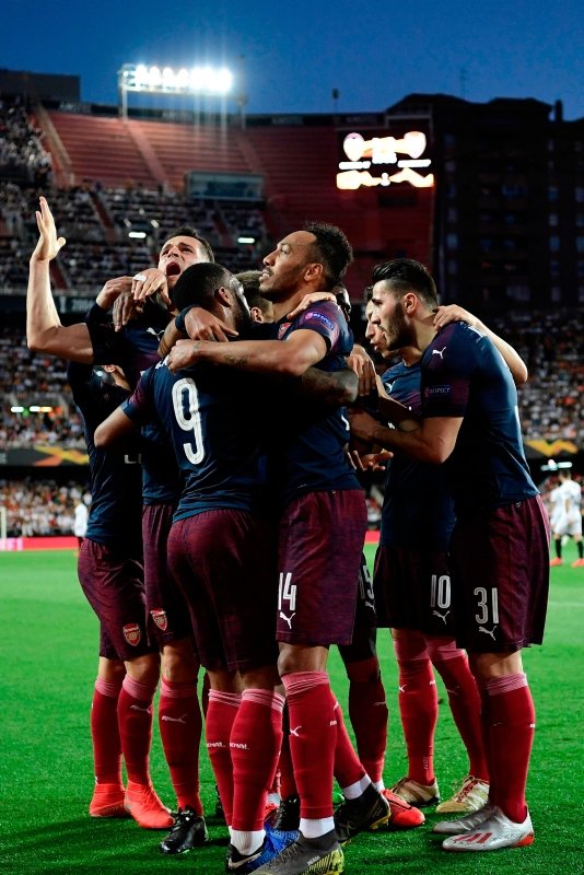 Valencia - Arsenal maçında şok kavga! İşte o anlar...