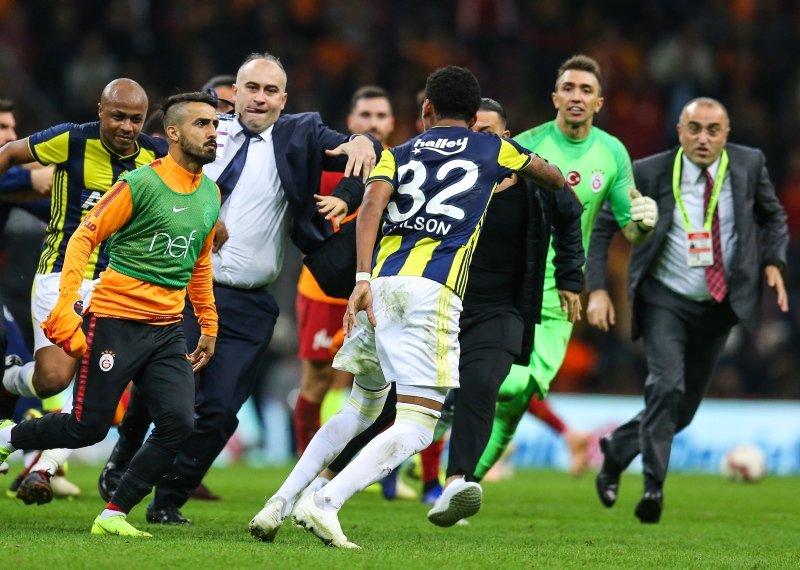 Fenerbahçe’de 2 yıldız kadroda yok!