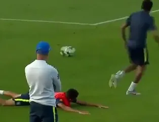 Çalım yiyen Neymar çirkinleşti!