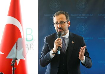 Bakan Kasapoğlu'ndan Ayşe Begüm'e tebrik
