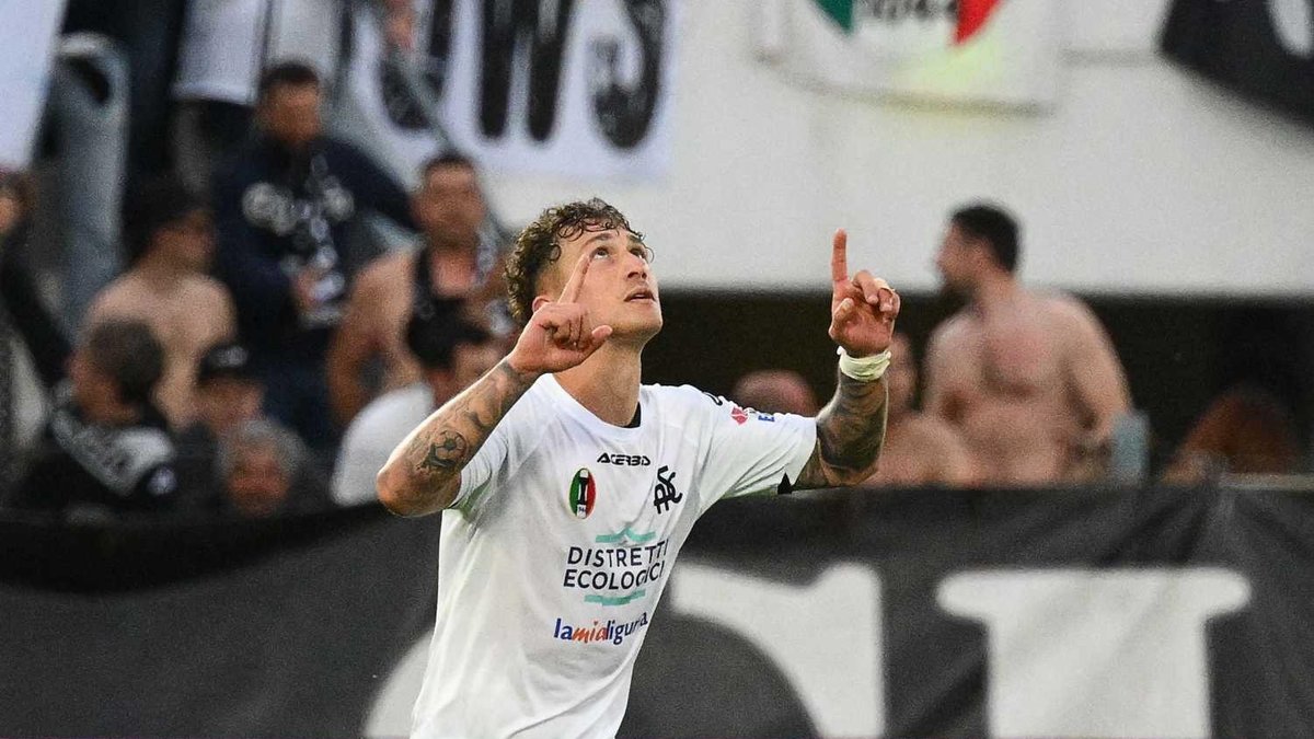 Beşiktaş'tan transferde Salvatore Esposito hamlesi! Beşiktaş'tan transferde Salvatore Esposito hamlesi!