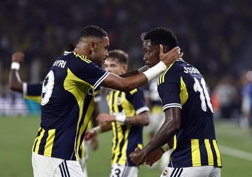 F.Bahçe'nin yeni transferi Jhon Duran'dan! Yıldız ismi ikna etti