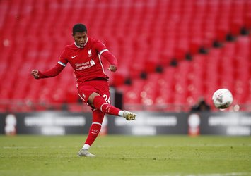Eski Liverpool'lu golcü G.Saray'a!