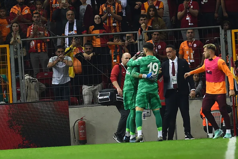 Galatasaray Kasımpaşa maçında Muslera sakatlandı! - 2