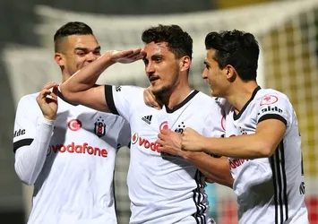 Beşiktaş yarı finalde