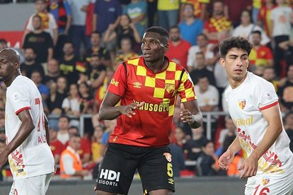 Göztepe’de Heliton ile yollar ayrıldı