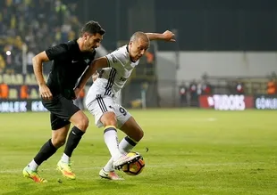 Fenerbahçe o ismi kamp kadrosuna almadı