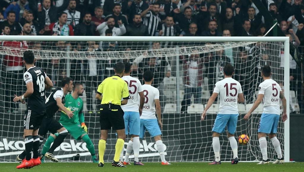 Beşiktaş-Trabzonspor karşılaşmasından kareler