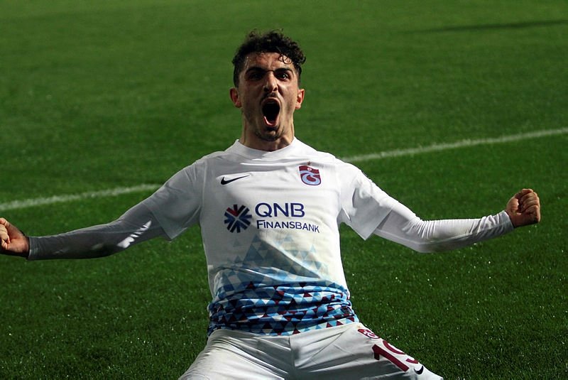 Dünya devi peşinde! Abdülkadir Ömür...