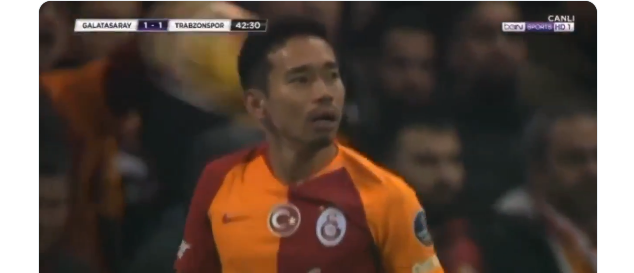 Nagatomo'dan hakeme Åok kÃ¼fÃ¼r!