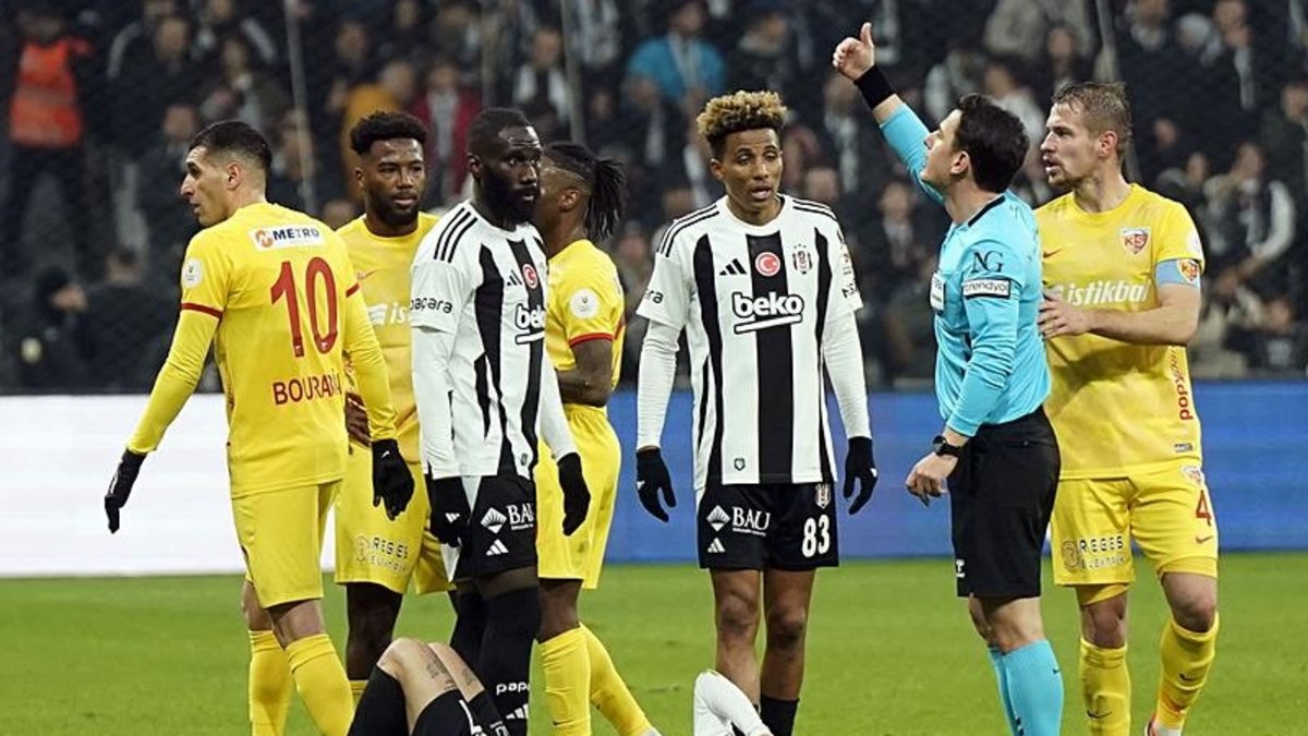 Beşiktaş penaltı kazandı! Beşiktaş penaltı kazandı!