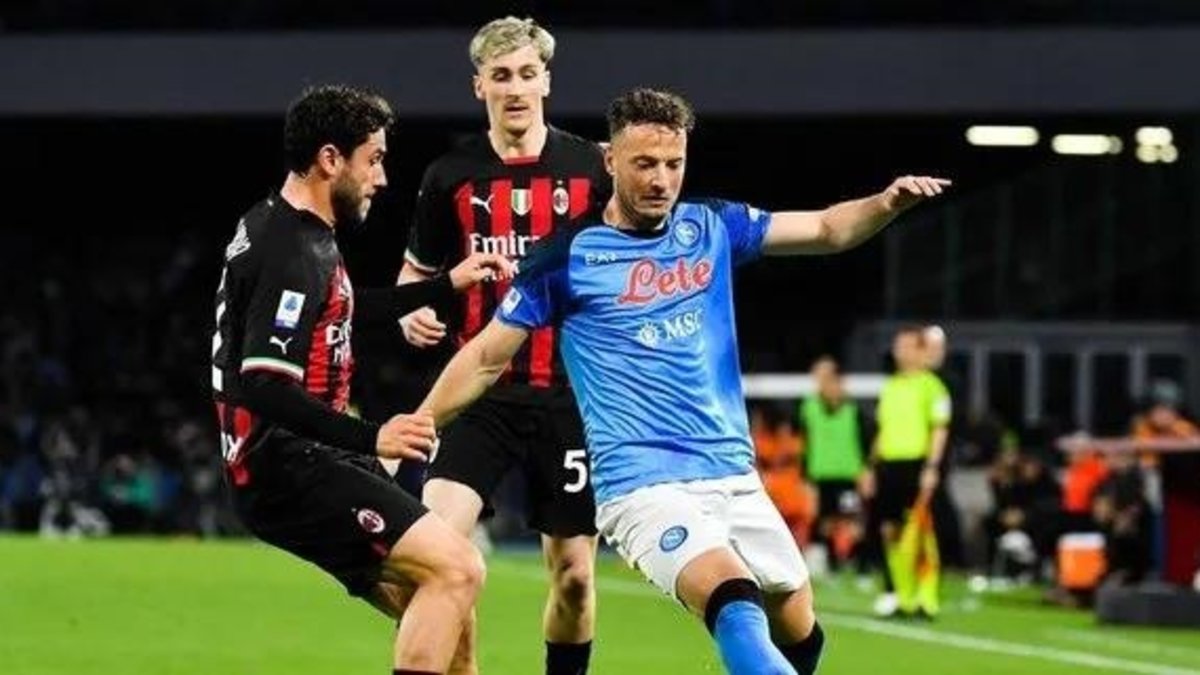 G.Saray'da 2 transfer 3 ayrılık!
