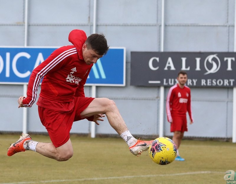Fenerbahçe’den Mert Hakan Yandaş’a çılgın teklif!