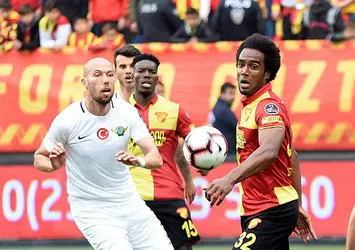 Göztepe'yi Barbosa yıktı