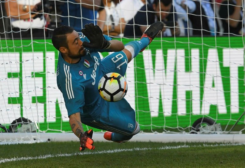 Cengiz Ünder yine boş geçmedi ama...