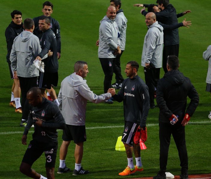 Beşiktaş Antalya’da tam kadro çalıştı