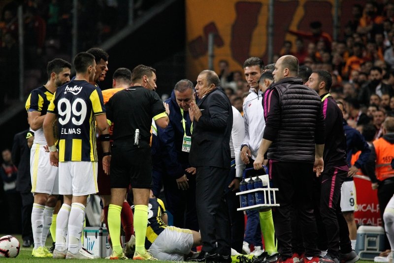 Fenerbahçe’de 2 yıldız kadroda yok!