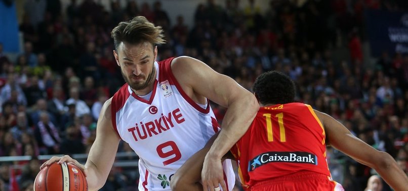 Semih Erden 2 Yil Daha Pinar Karsiyaka Da Aspor