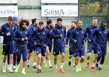Fenerbahçe'de hazırlıklar sürüyor