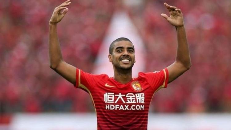 Alan’dan Galatasaray’a mesaj var!