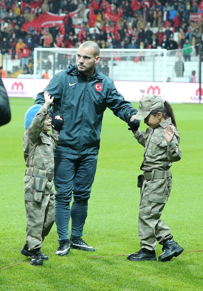 Wesley Sneijder’e Çin’den teklif var