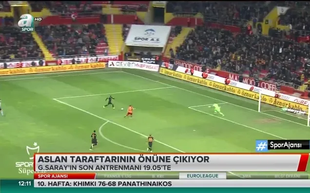 Aslan taraftarının önüne çıkıyor