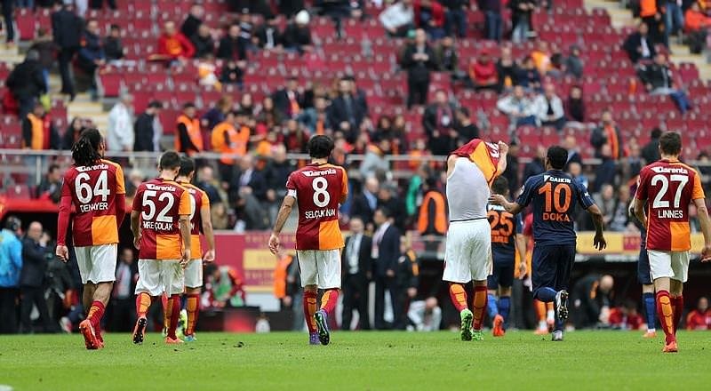 GALATASARAY’DA GÖNDERİLECEK 10 İSİM!