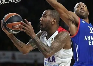 Efes, son şampiyona kaybetti