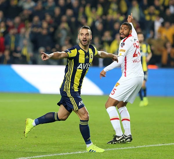 Fenerbahçe’de liste tartışması!