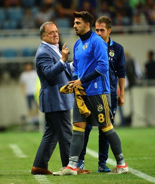 Ozan Tufan dibe vurdu