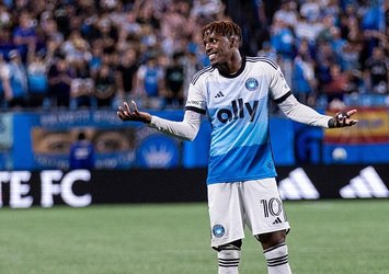 Beklenen oldu! Wilfried Zaha...