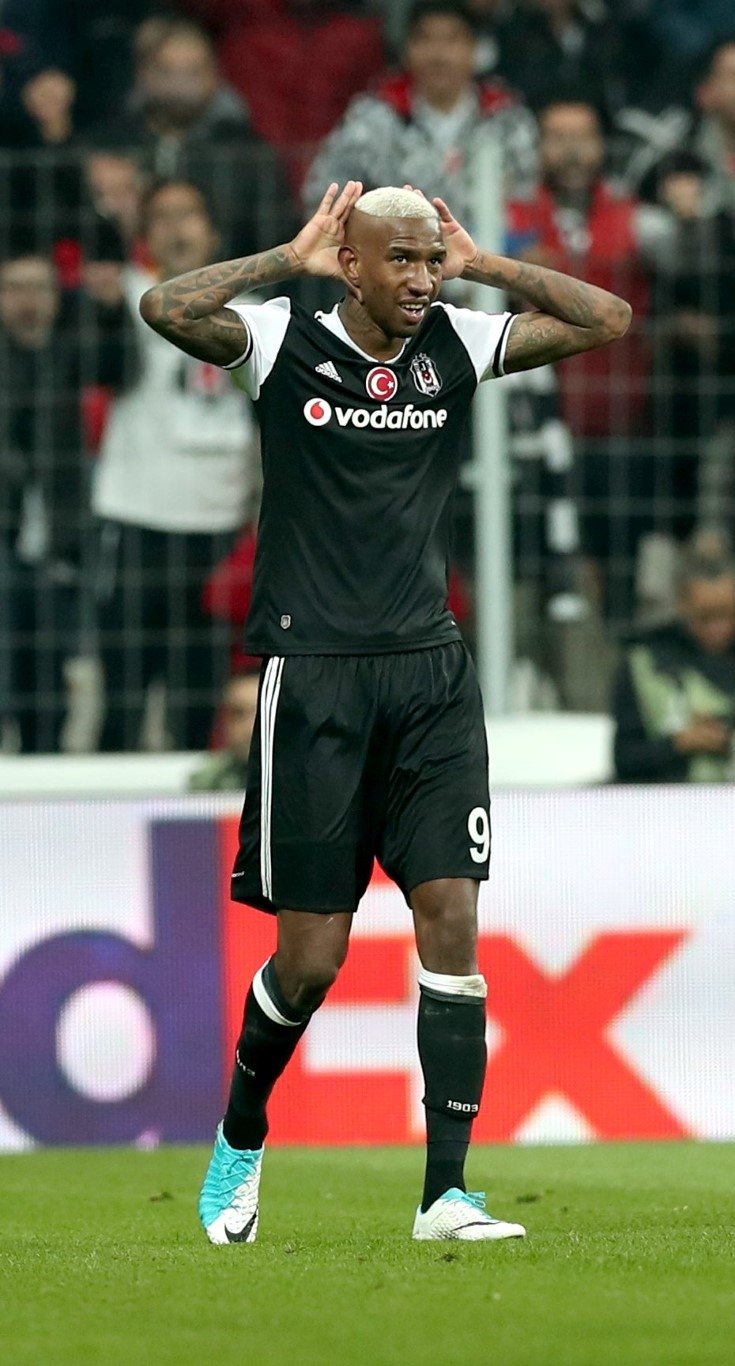 Beşiktaş - O.Lyon maçından kareler