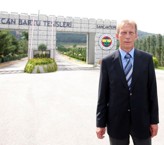 Hem lige hem de şampiyonluğa yabancılar