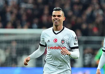 Pepe Başakşehir’de sahada