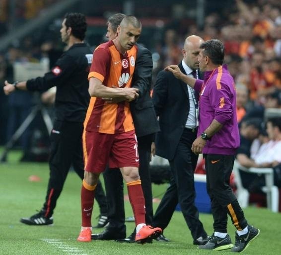 Galatasaray’da hoca ile oyuncu krizleri bitmiyor