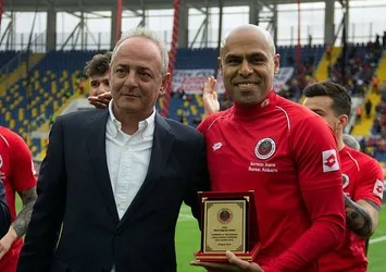 Mert Nobre futbolu bıraktı!