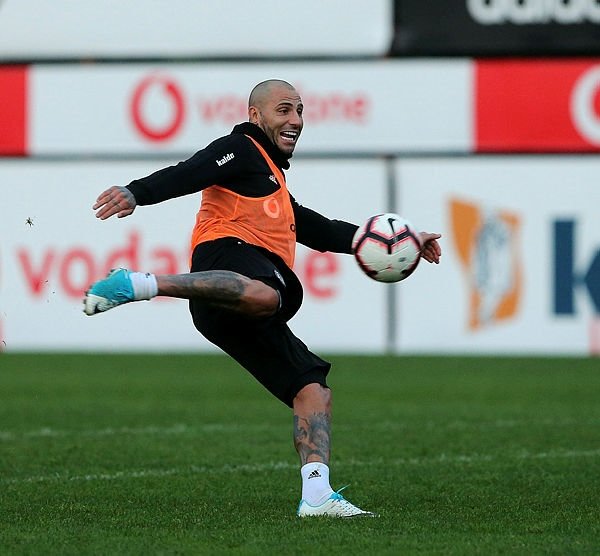 Quaresma’ya Çin kancası