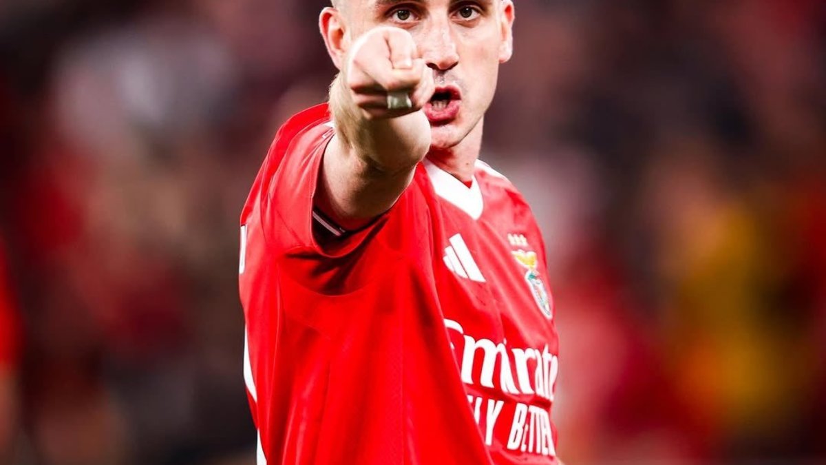 Benfica'dan Fenerbahçe'ye Kerem Aktürkoğlu cevabı! Benfica'dan Fenerbahçe'ye Kerem Aktürkoğlu cevabı!
