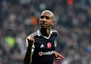 Talisca adım adım Brezilya'ya!
