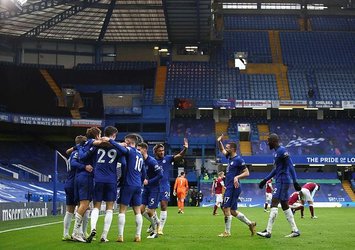 Chelsea sahasında Burnley'i devirdi