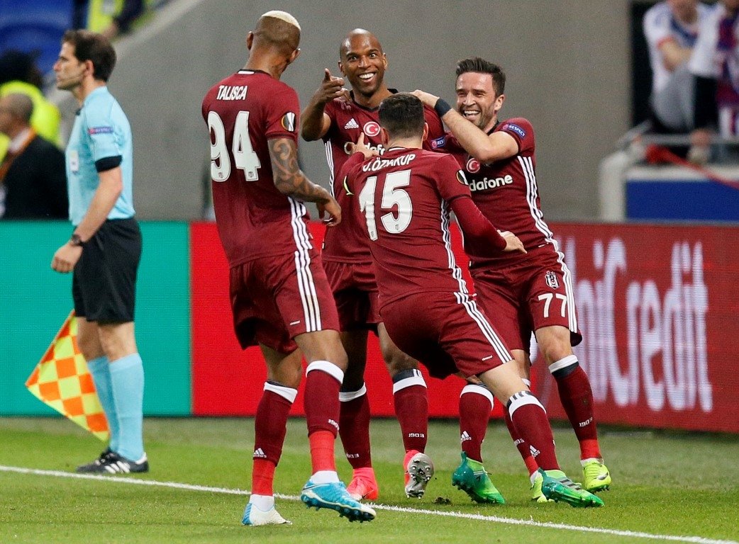 Olympique Lyon - Beşiktaş maçından kareler