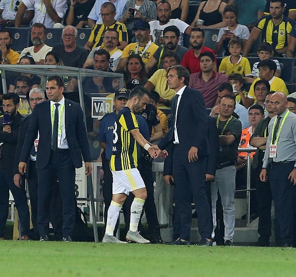 Cocu’nun 3 maçlık kredisi kaldı!