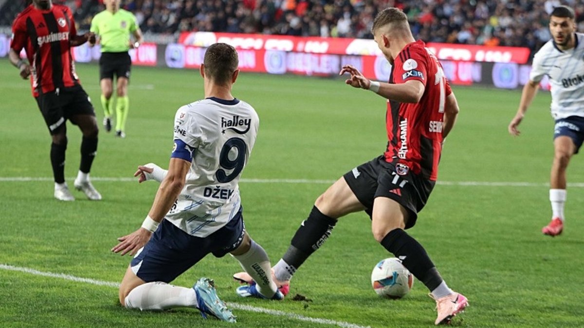Fenerbahçe Gaziantep FK maçında penaltı bekledi! İşte o pozisyon Fenerbahçe Gaziantep FK maçında penaltı bekledi! İşte o pozisyon