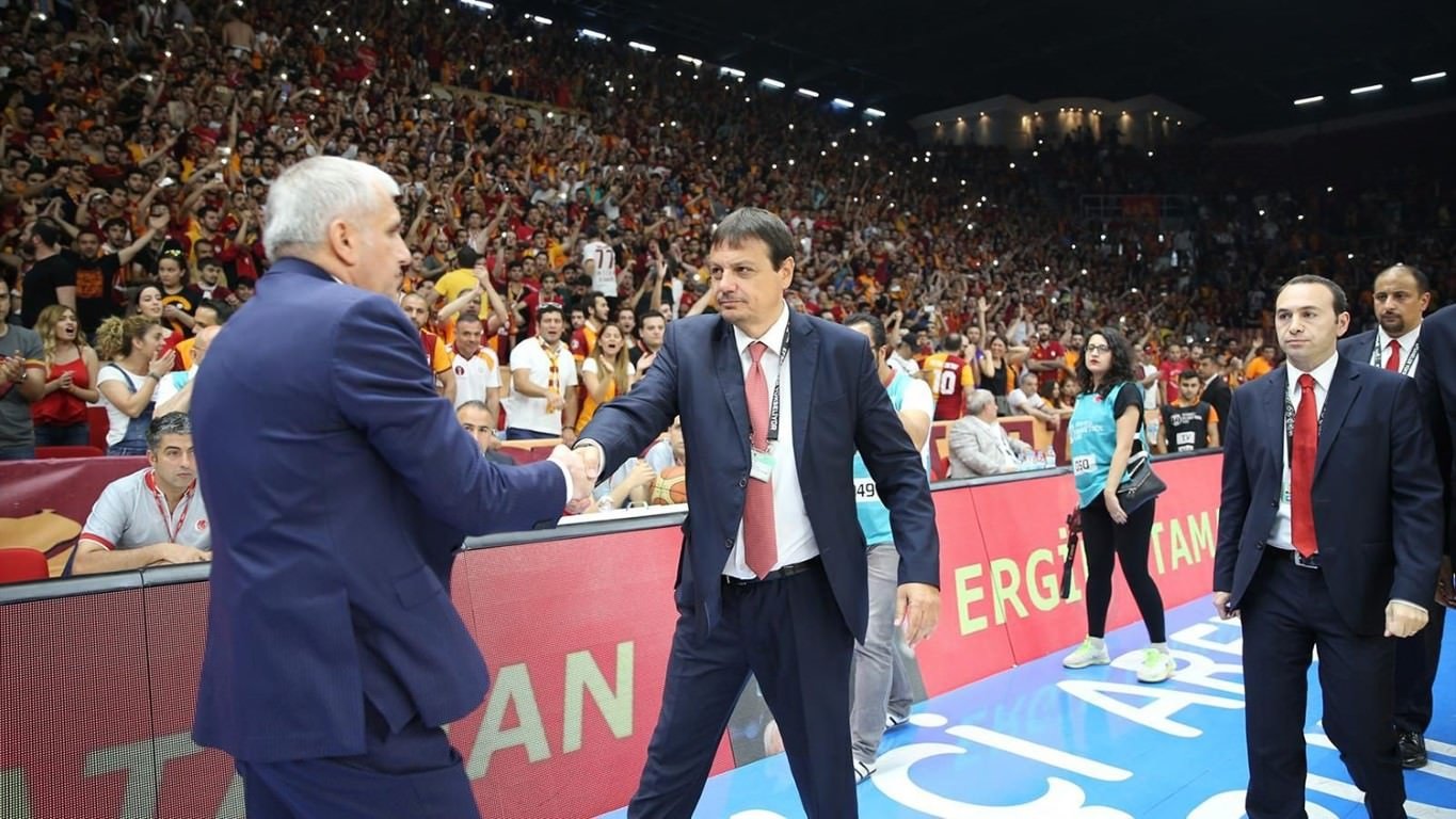 Ergin Ataman’dan Aziz Yıldırım’a destek