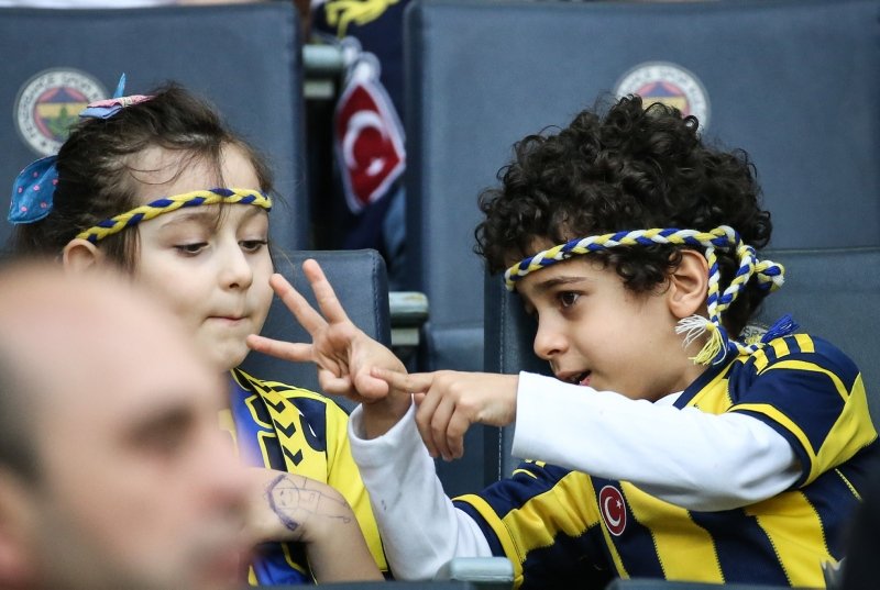 Abdülkadir Ömür ve Yusuf Yazıcı Fenerbahçe ile dalga geçti!