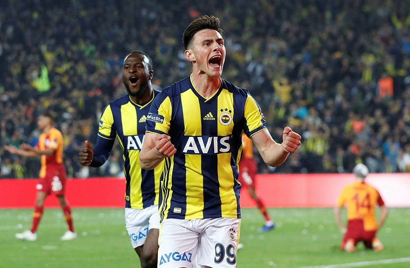 Eljif Elmas transferinde şok engel!