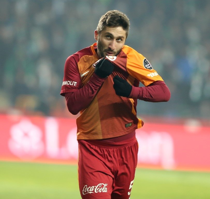 Sabri Sarıoğlu, Galatasaray’dan ayrılıyor mu?