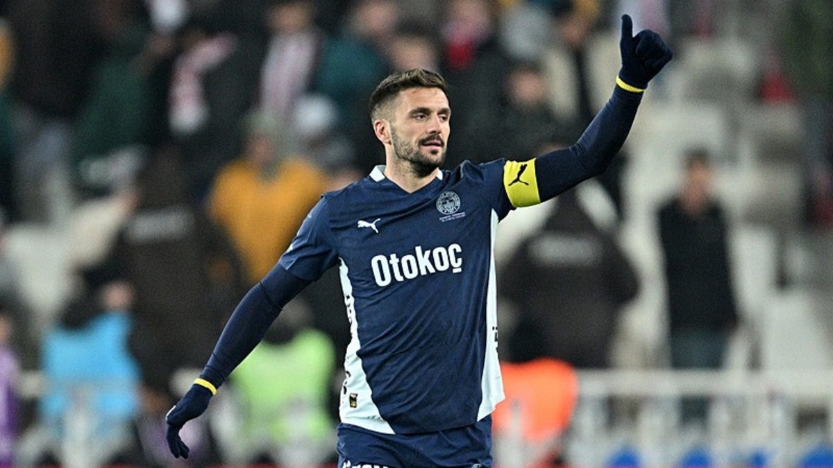 Fenerbahçe'nin yıldızı Dusan Tadic'ten şampiyonluk sözleri! Fenerbahçe'nin yıldızı Dusan Tadic'ten şampiyonluk sözleri!