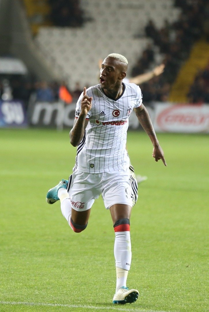 Yıldız oyuncu Beşiktaş’a çok yakın